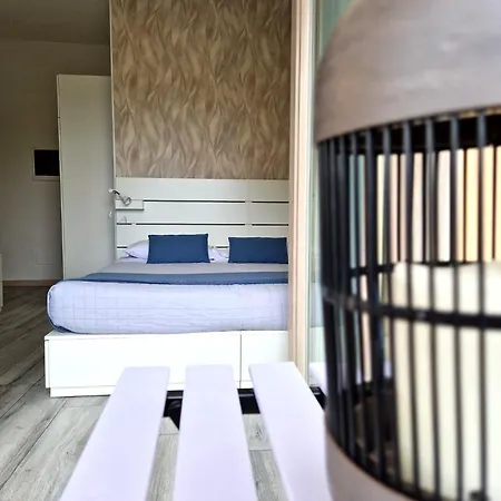 Maison d'hôtes Bgy Airport House 3*